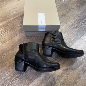 CLARKS Leather Black Boots with Box - Size 7